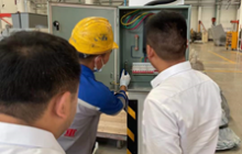 公司組織技術(shù)部、生產(chǎn)部對起重機維保作業(yè)規(guī)范進(jìn)行例行檢查